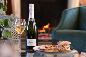 Champagne Palmer Blanc de Blancs – Beauty – with Glass & Pastries