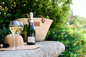 Champagne Palmer Brut Réserve – Beauty – Outdoors with Hat